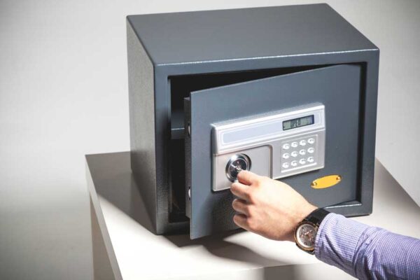 apertura cassaforte bloccata