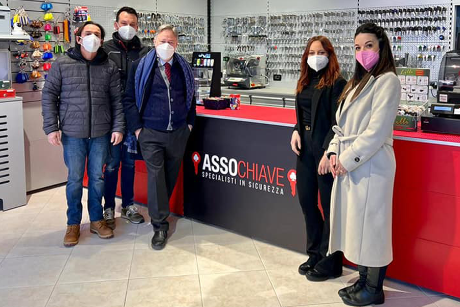 Assochiave Aulla duplicazione chiavi